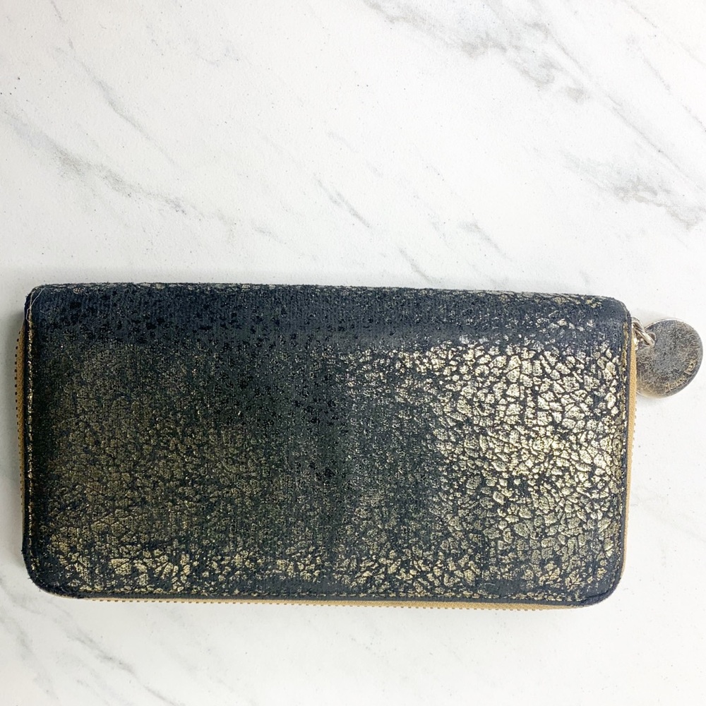 Deux Lux black and gold wallet